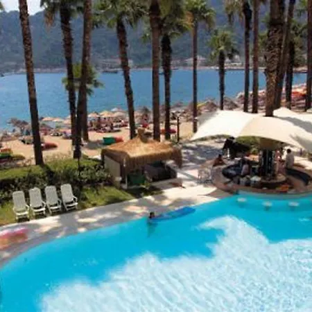 מלון Quadas - Adult Only 4*