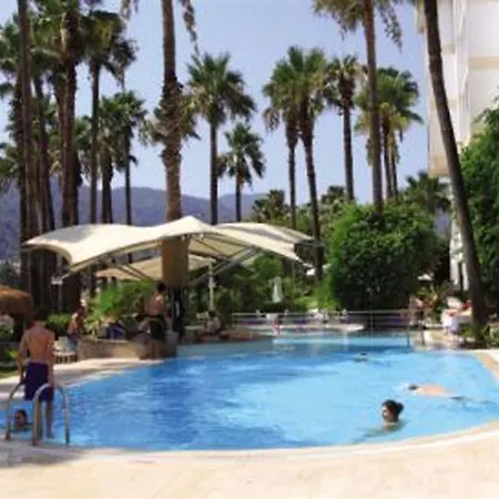 מלון Quadas - Adult Only 4*